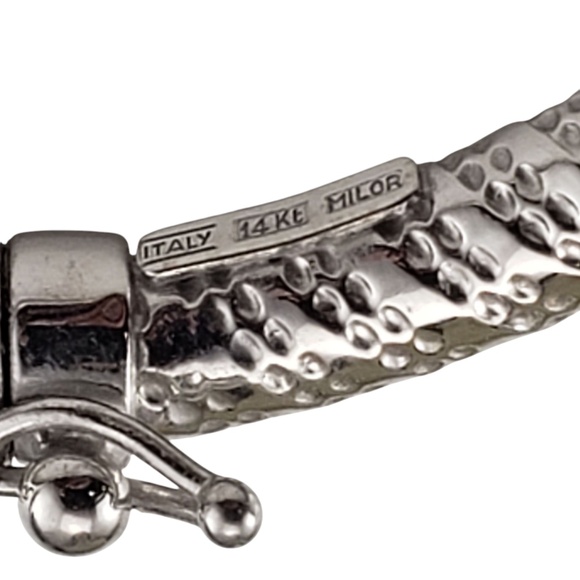 14 Karat White Gold Textured Oval Bangle Bracelet #21243 - Picture 5 of 7